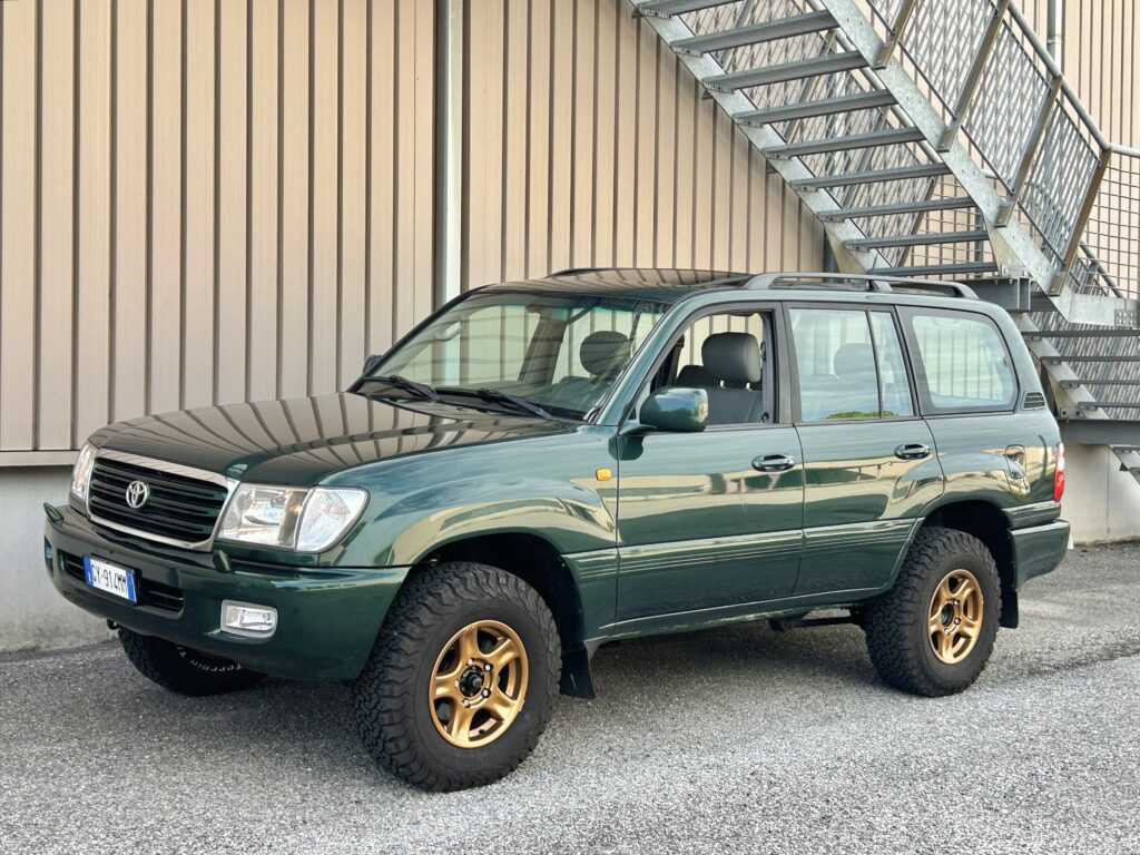 Toyota Land Cruiser 100 4.7 V8 Benzina